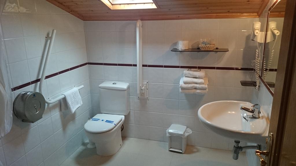 Hotel Valdoviño Pokoj fotografie